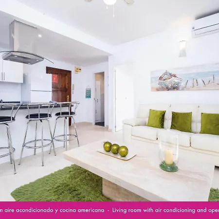 2 Bedrooms In Center With Community Pool * Moraira